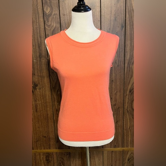Banana Republic Orange 100% Merino Wool Pullover Crew Neck Sweater Vest Sz M - Picture 1 of 7